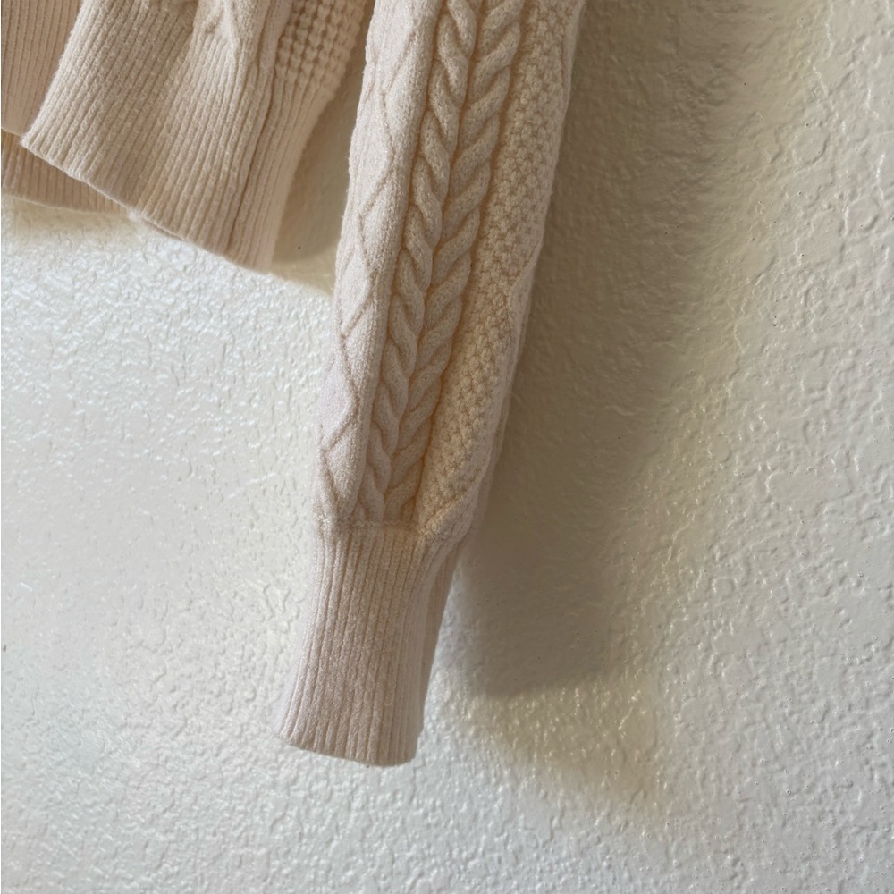 Cyrus Cream Cable Knit Sweater Ivory Size M Academy Preppy - Picture 7 of 16